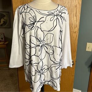 Alfred Dunner Large 3/4 Sleeve Black White Floral Embroidered Silver Top Shirt